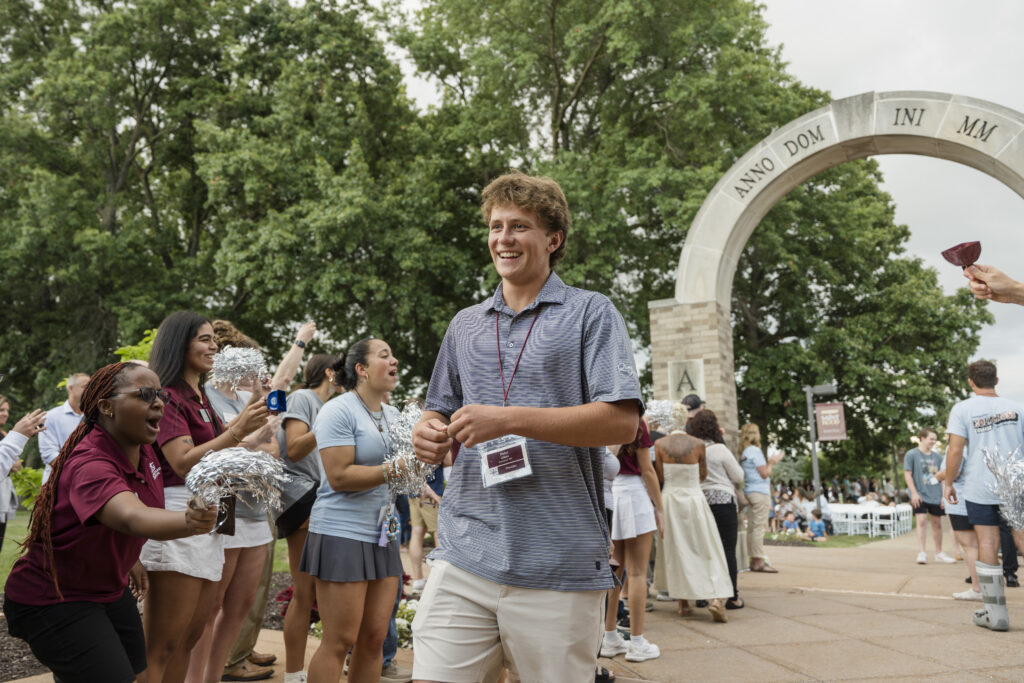 Holy Cross College - Welcome Weekend
